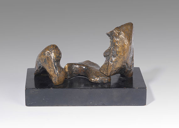 Henry Moore - Three Piece Reclining Figure: Maquette Nr 1“ - Altre immagini