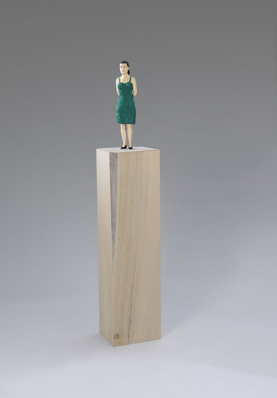 Stephan Balkenhol - Frau mit grünem Kleid - Altre immagini