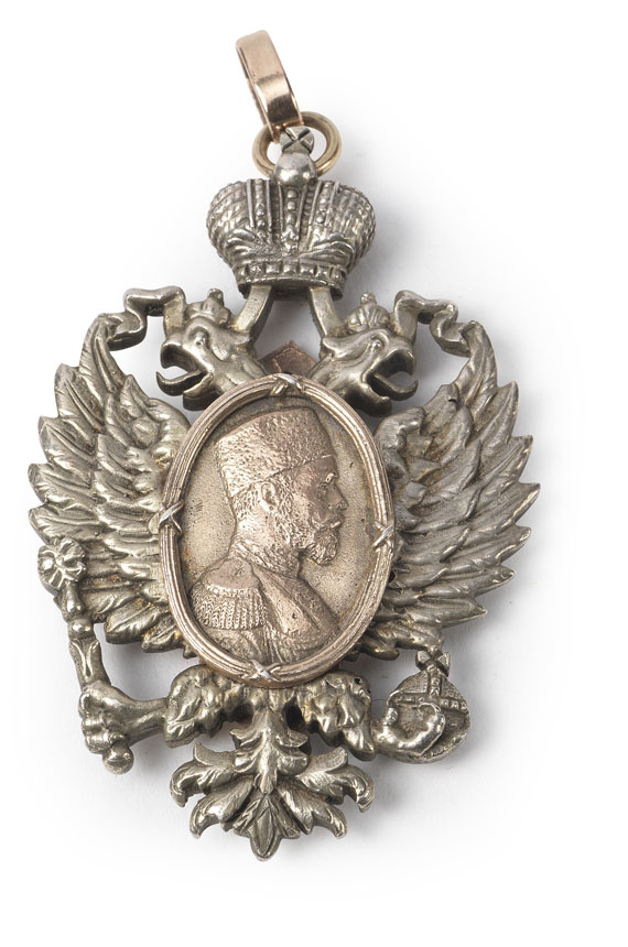  Russland - Amulett mit dem Porträt des Zaren