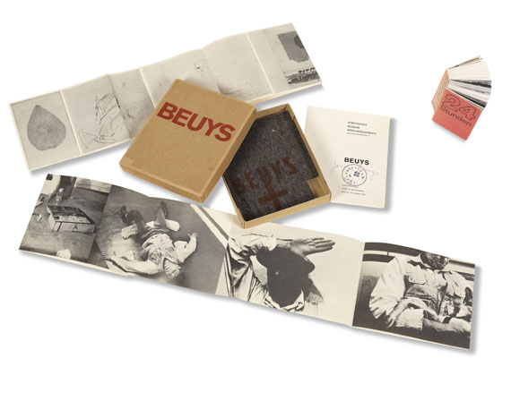 Joseph Beuys - Mönchengladbach-Katalog 1967. Dabei: 24 Stunden (mit Mehlsäckchen). - Altre immagini