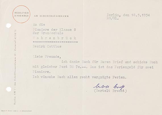 Bertolt Brecht - Maschinenschriftlicher Brief mit Unterschrift