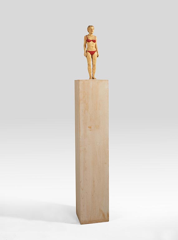 Stephan Balkenhol - Frau in rotem Bikini - Altre immagini