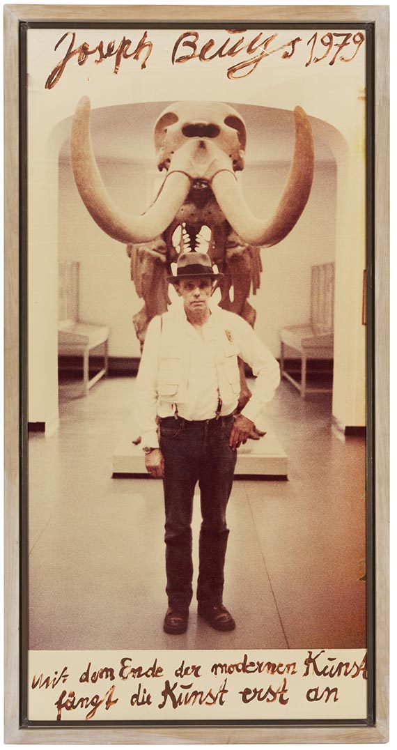 Joseph Beuys - Mit dem Ende der modernen Kunst fängt die Kunst erst an (Fotografie von Werner Krüger)