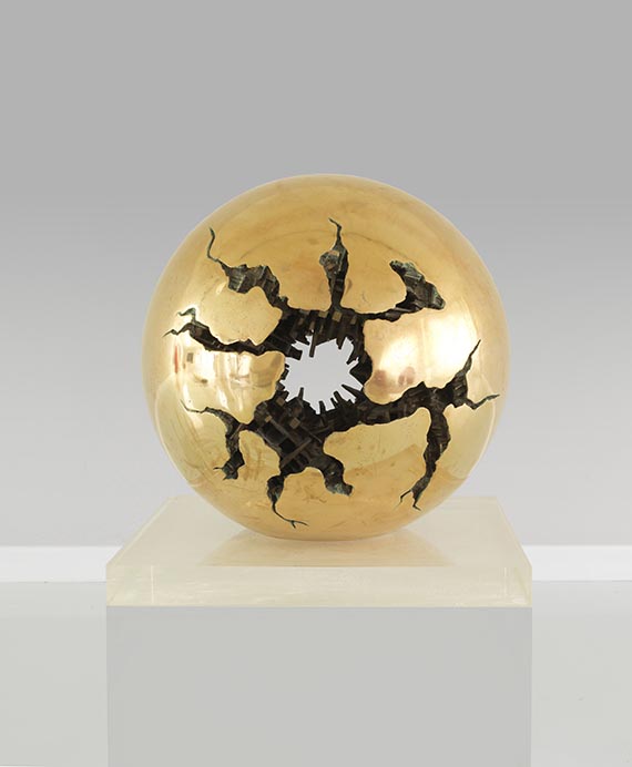 Arnaldo Pomodoro - Sfera con perforazione - Retro